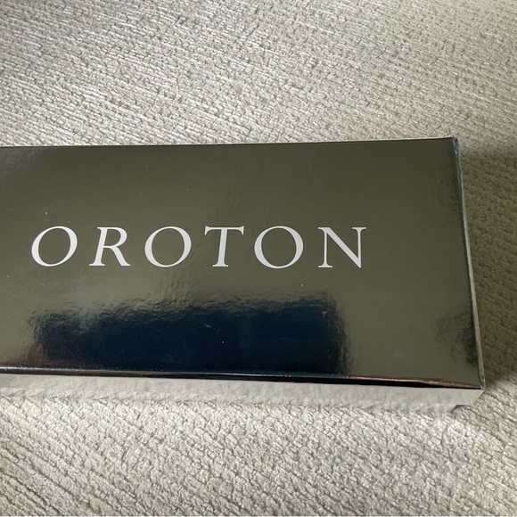 Oroton wallet - Picture 7 of 7